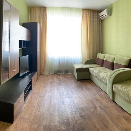 Квартира В Новострое Apartamento Odessa Exterior foto