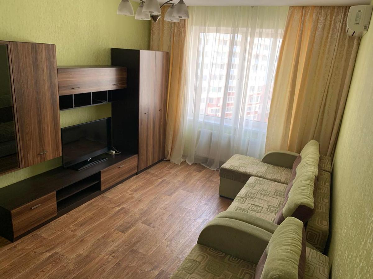 Квартира В Новострое Apartamento Odessa Exterior foto